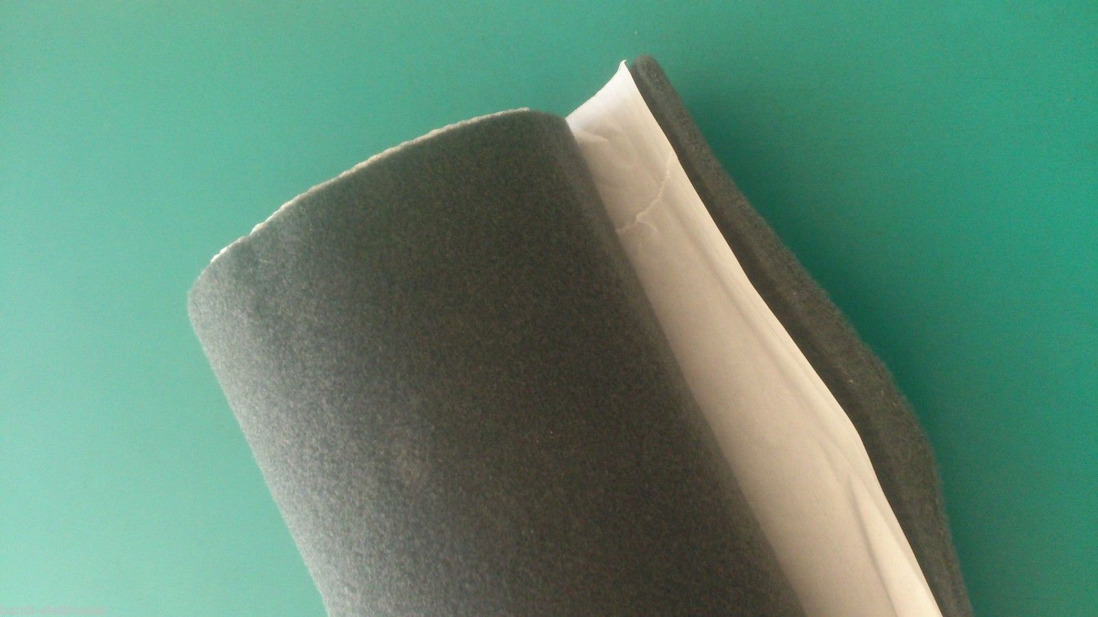 Moquette adesiva acustica grigio scuro (piombo) 1,50 mt x 10 mt - Bandi Srl